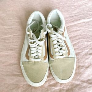 Women’s Tan/Cream Suede Old Skool Vans.